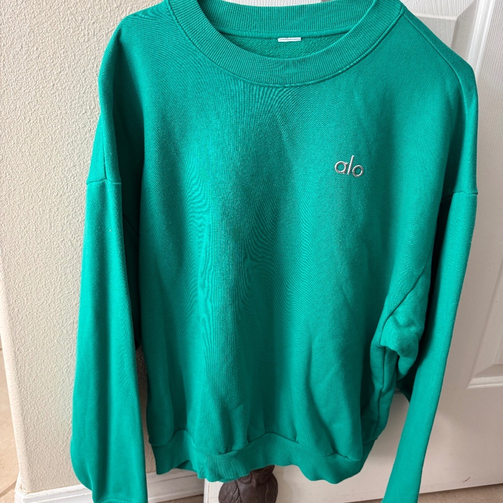 Kelly green Alo yoga crew neck